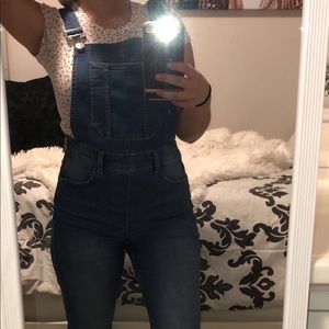 H&M blue overalls 💙☁️